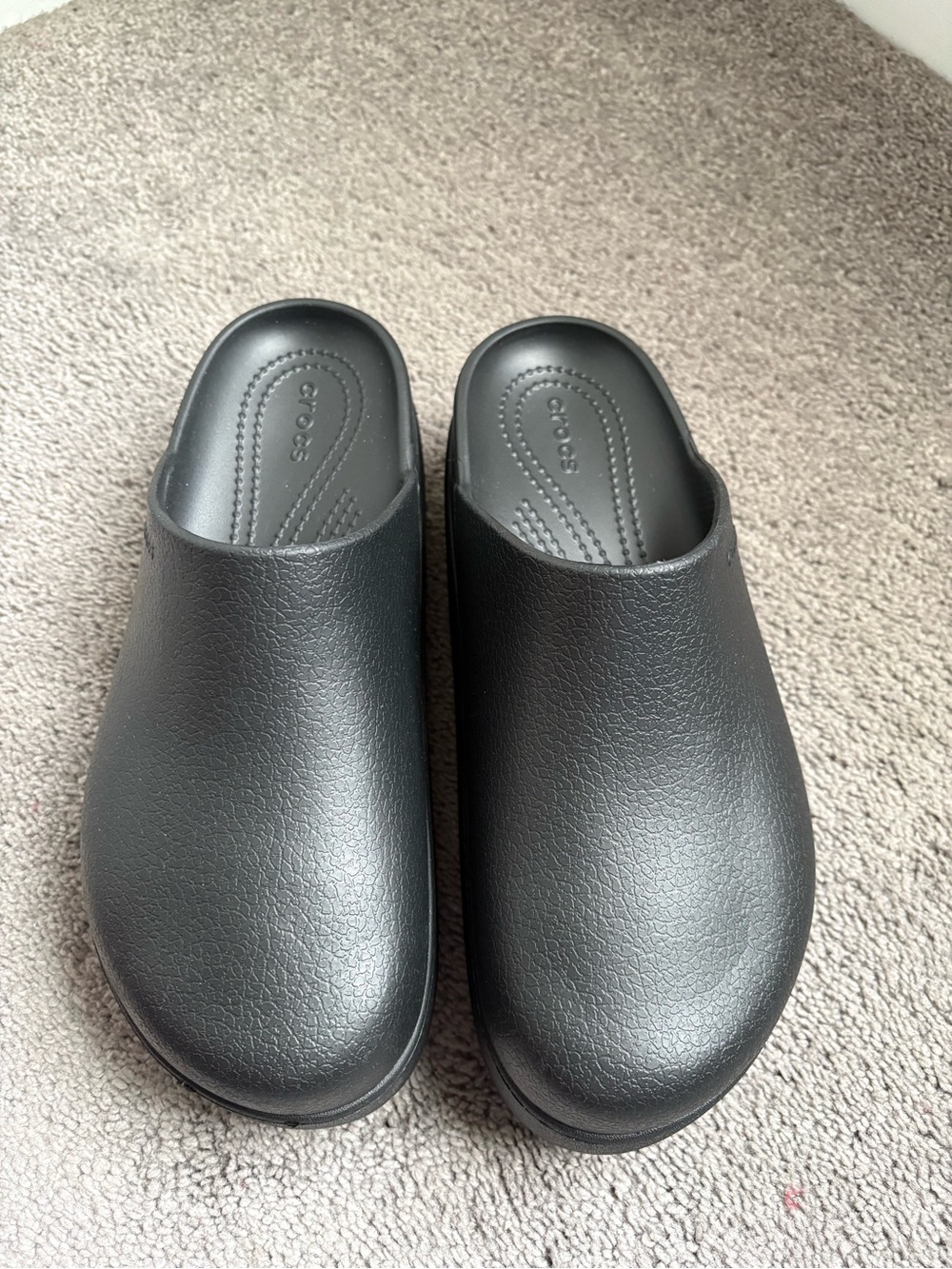 CROCS Black Slip-On Clog Mule